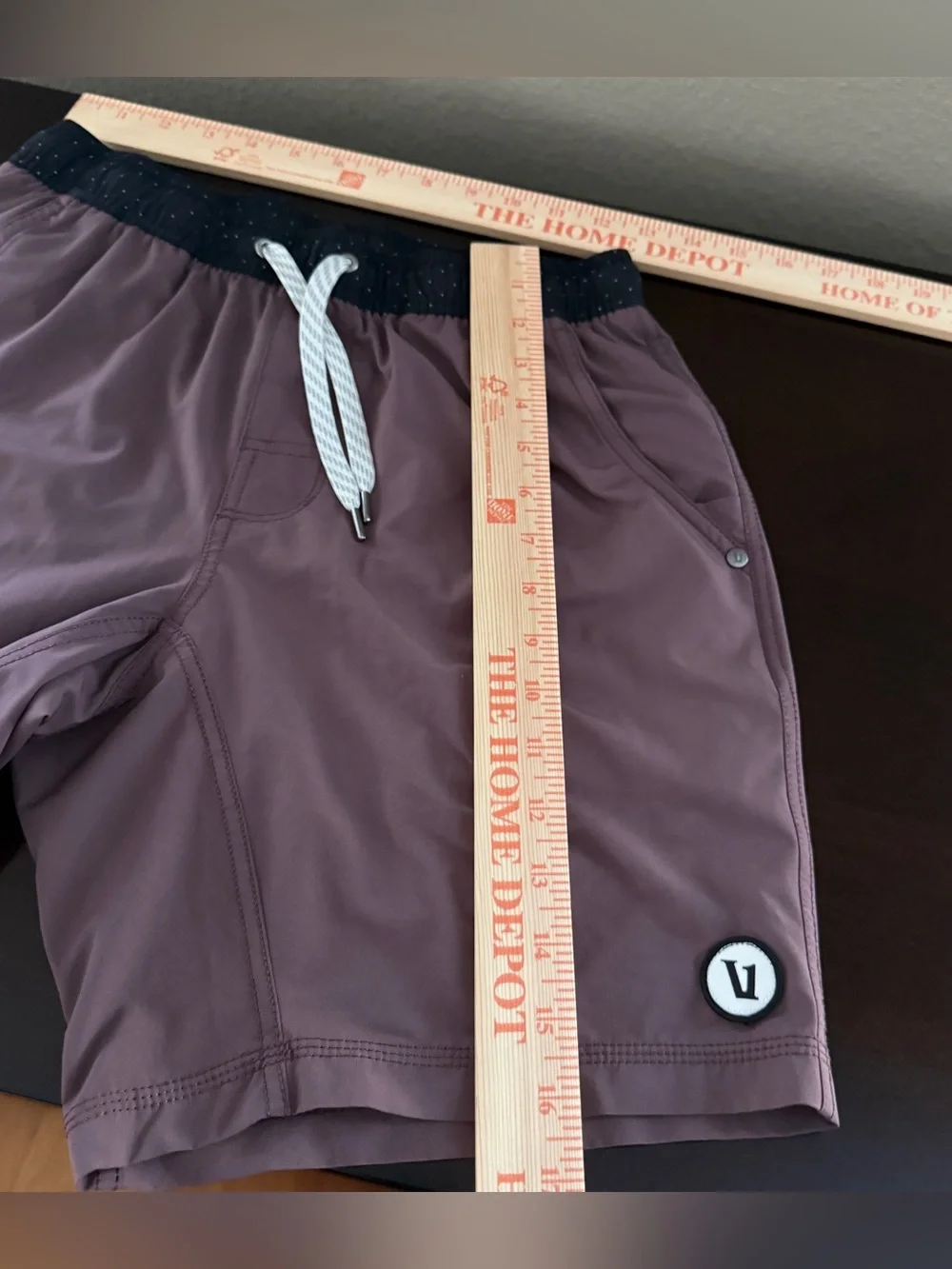 Vuori Mens Kore Lined Shorts Size Small Sour Cherry Color 7 inches inseam